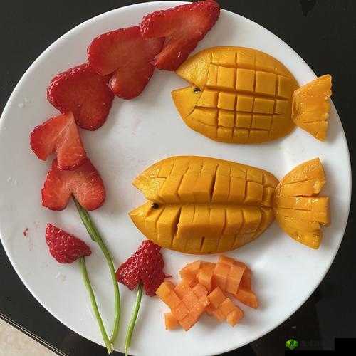 水果、蔬菜的奇妙组合：草莓丝瓜榴莲秋葵黄瓜丝
